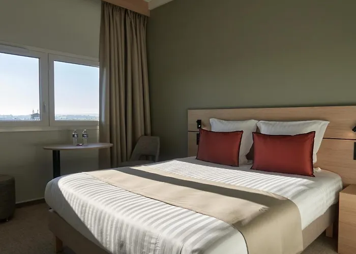 Hotel Akena Troyes - La Chapelle St-Luc