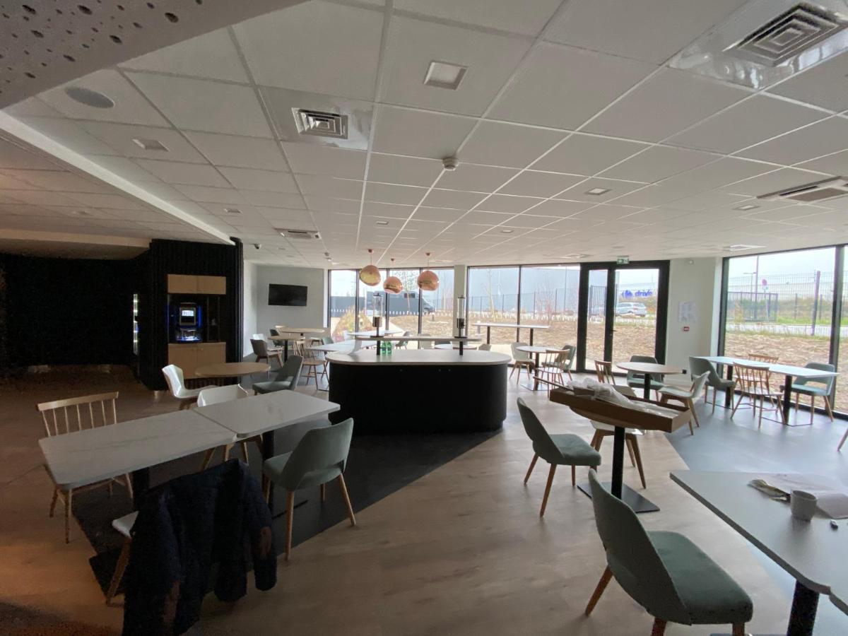 Akena Troyes - La Chapelle St-luc Hotel 3*