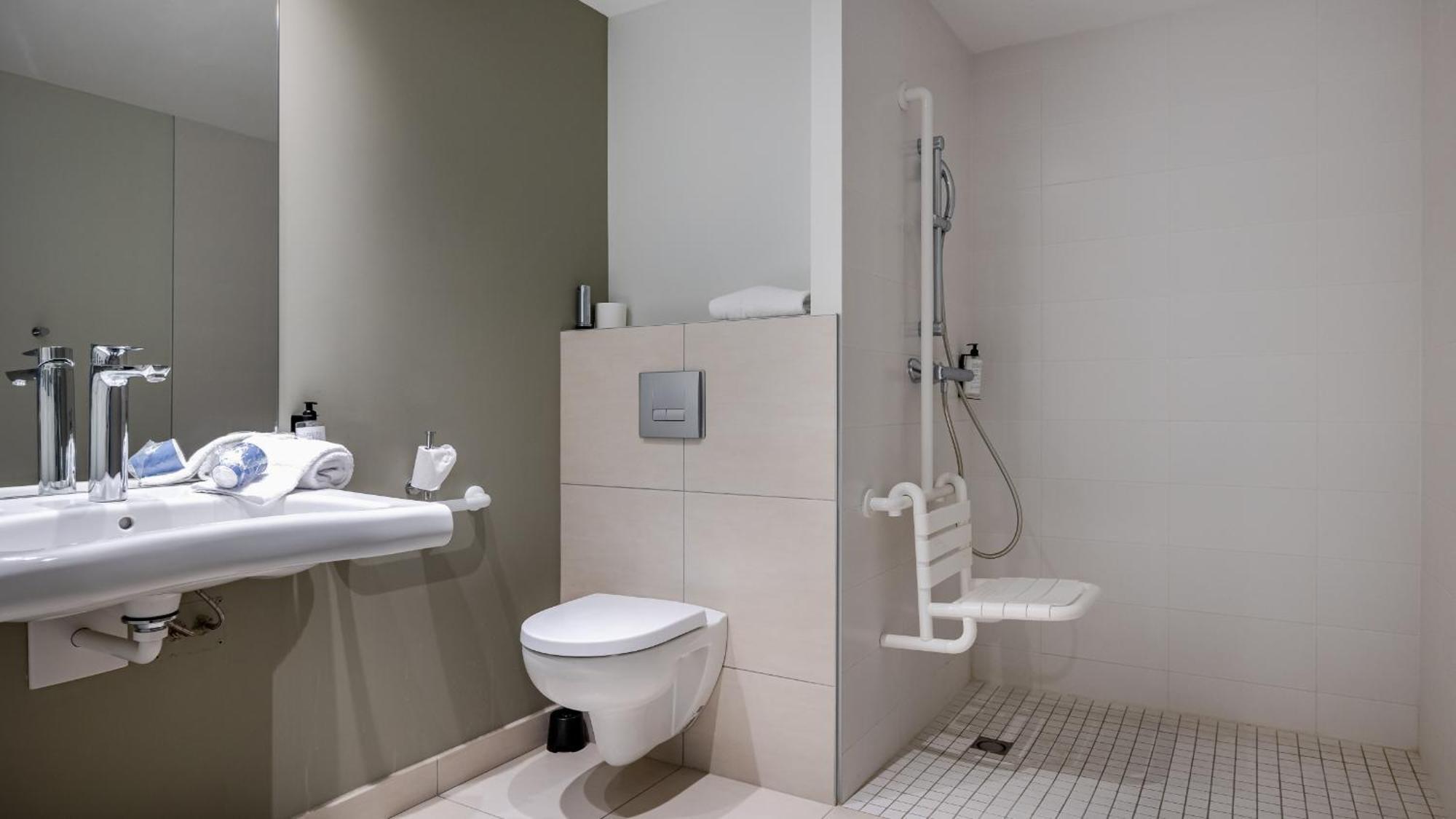 Akena Troyes - La Chapelle St-luc Hotel Les Noes-pres-Troyes